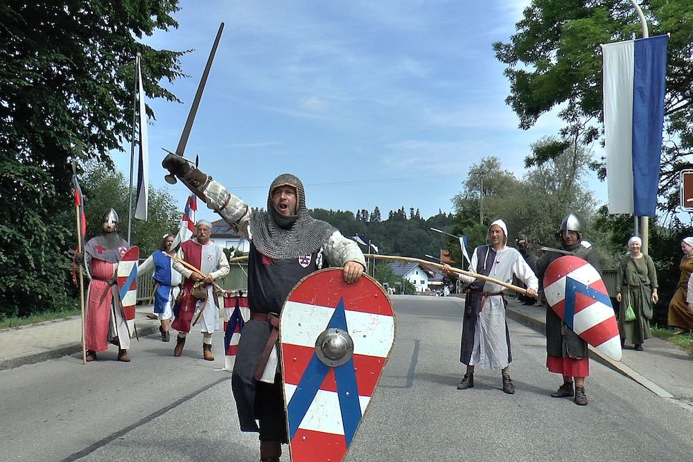 Tage des Erinnerns an die Schlacht 1322 bei Erharting: Historisches Lagerleben vom 18. bis 21. Mai                       