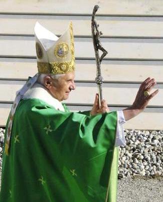 Zum ers­ten Todes­tag von Bene­dikt XVI.