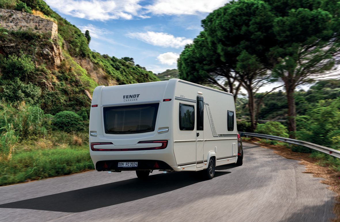 Reisezeit für Entdecker: Mit dem Caravan durch Herbst und Winter